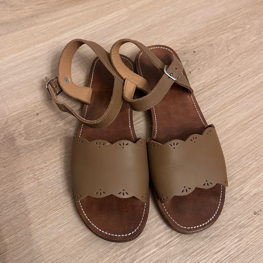 Women’s Scalloped Tan Leather Ankle-Strap Sandals
